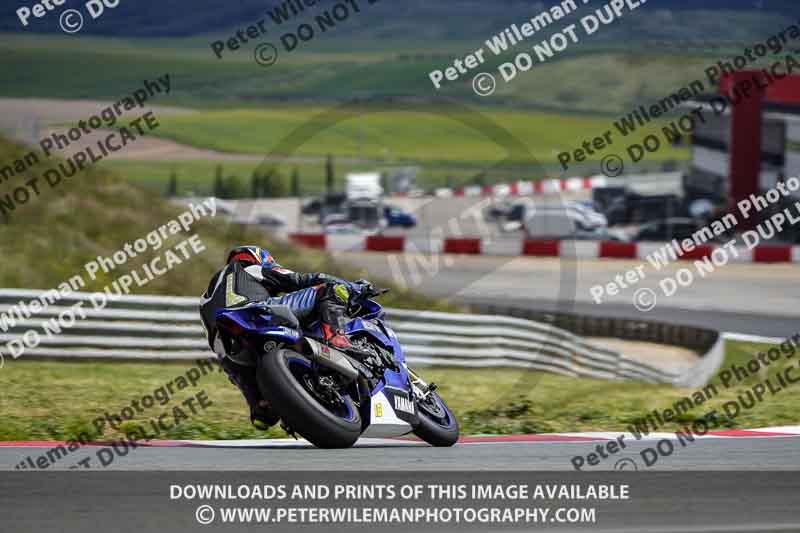 cadwell no limits trackday;cadwell park;cadwell park photographs;cadwell trackday photographs;enduro digital images;event digital images;eventdigitalimages;navarra;no limits trackdays;peter wileman photography;racing digital images;trackday digital images;trackday photos